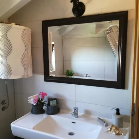 Charming Dalmatian Apartment With Panoramic View Tkon Exterior photo